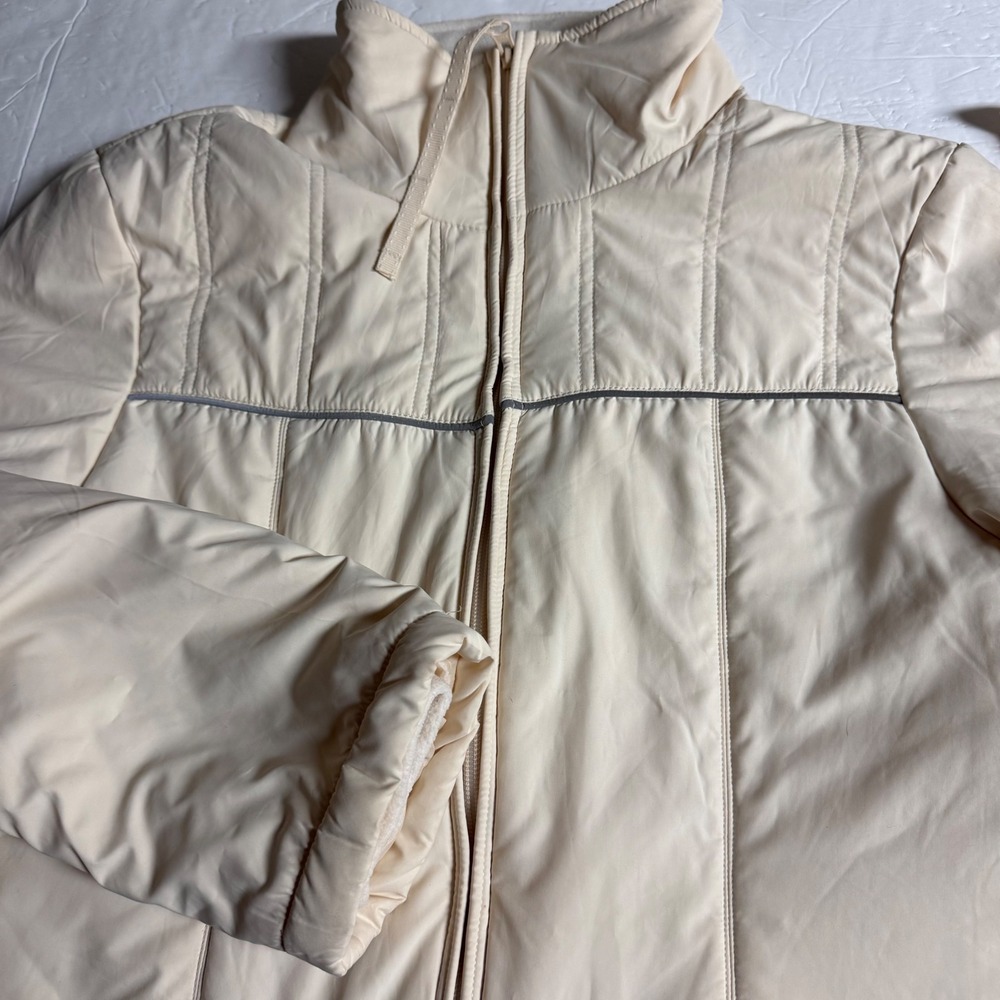 Athleta Womens Cream Quilted Puffer Jacket Reflective Trim Fleece Collar Large